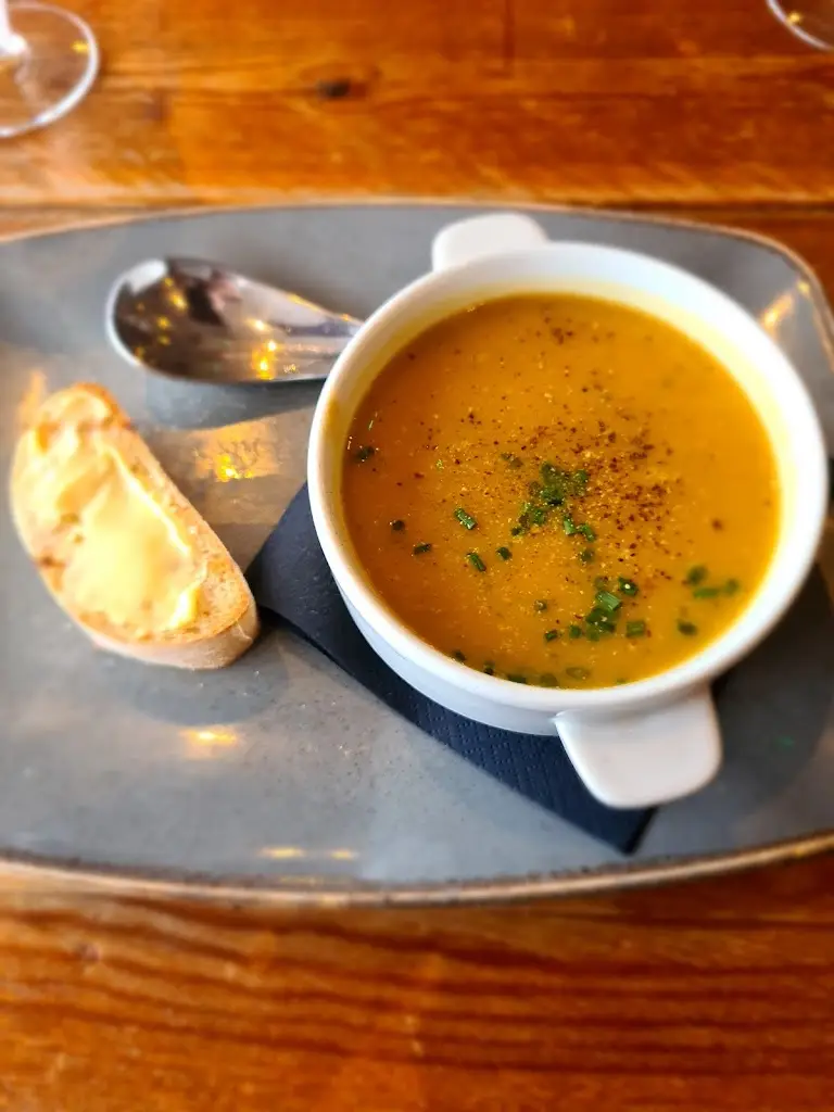 richard davies_Casa Mia Restaurant & Cocktail Bar_Abertridwr_reseña