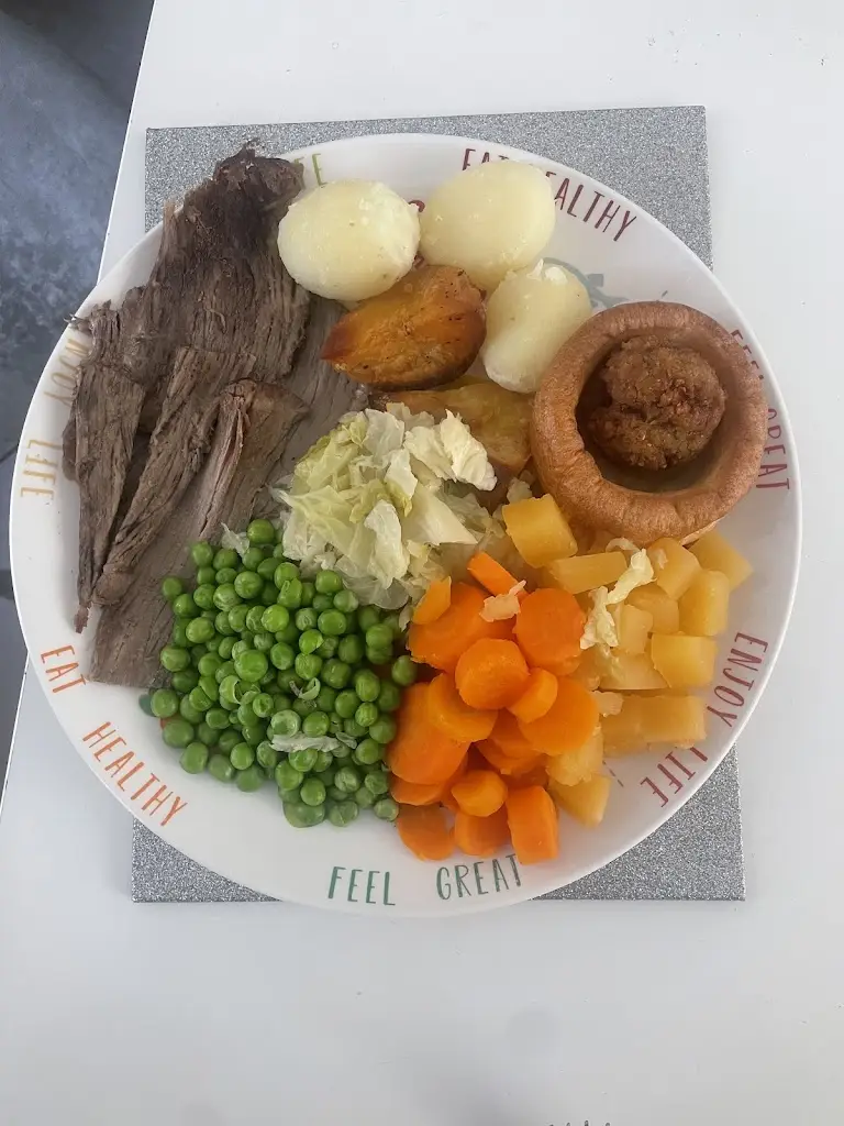 Lynne Button_The Square Royale LTD_Bargoed_recensione