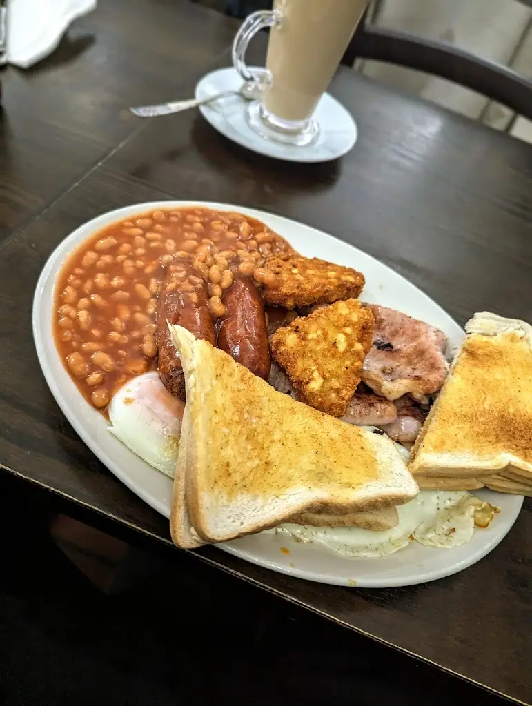 The New Continental Cafe_Bargoed_slider_image_3