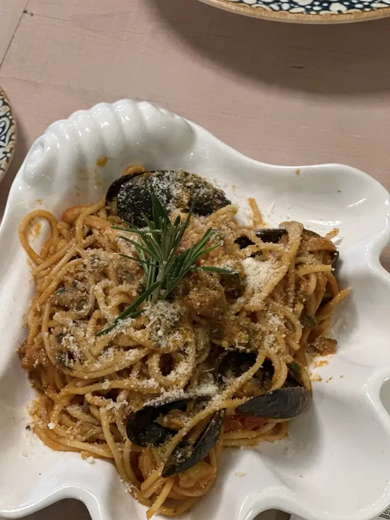 Menu_Casa Bianca_Abercanaid_image_5