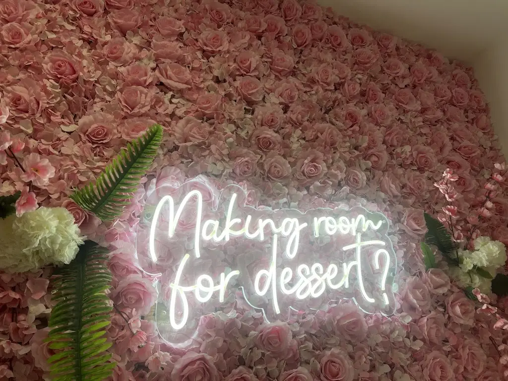 Carys Rees_Casa Bianca_Abercanaid_review