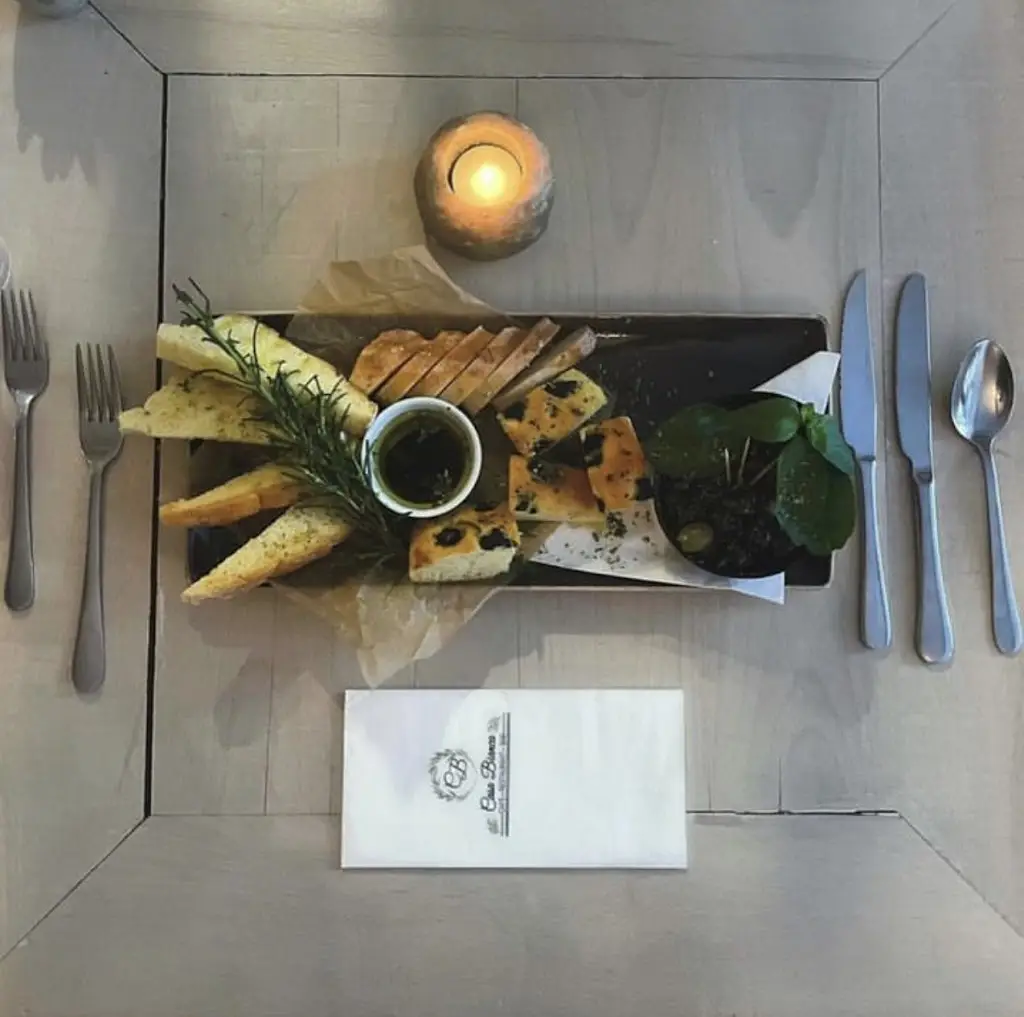 Casa Bianca_Abercanaid_slider_image_3