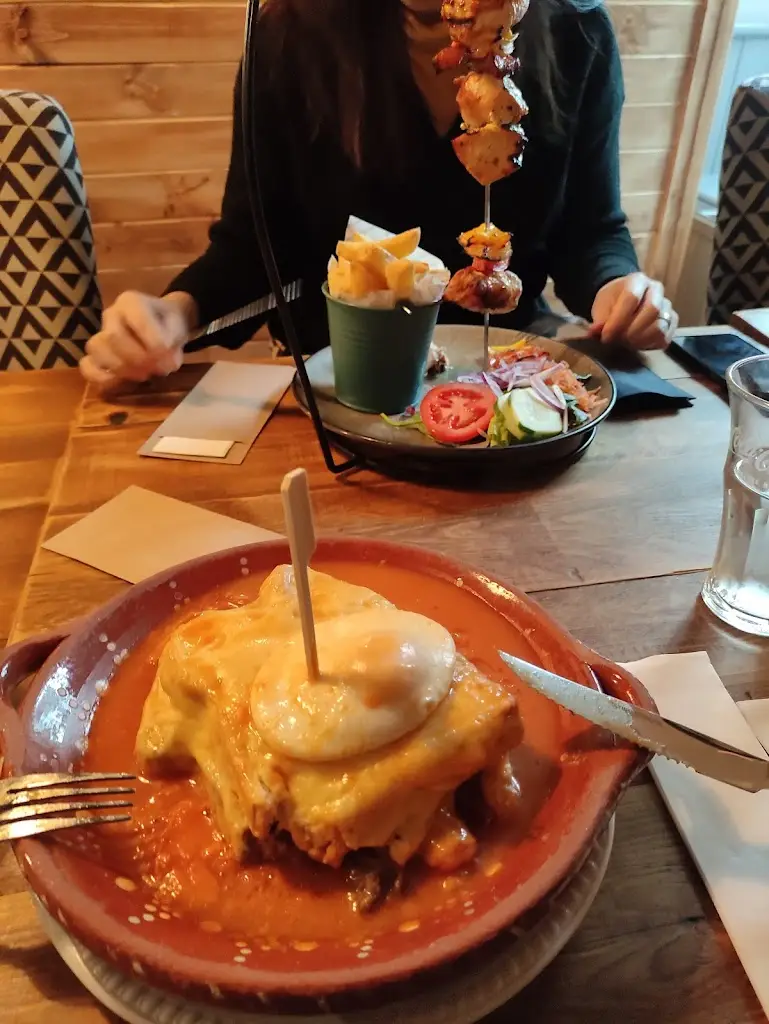 Menu_The New Crown_Abercanaid_image_8