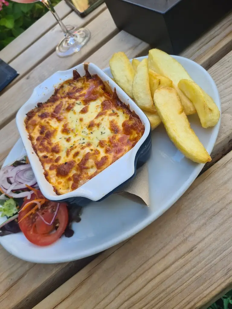 Menu_The New Crown_Abercanaid_image_9