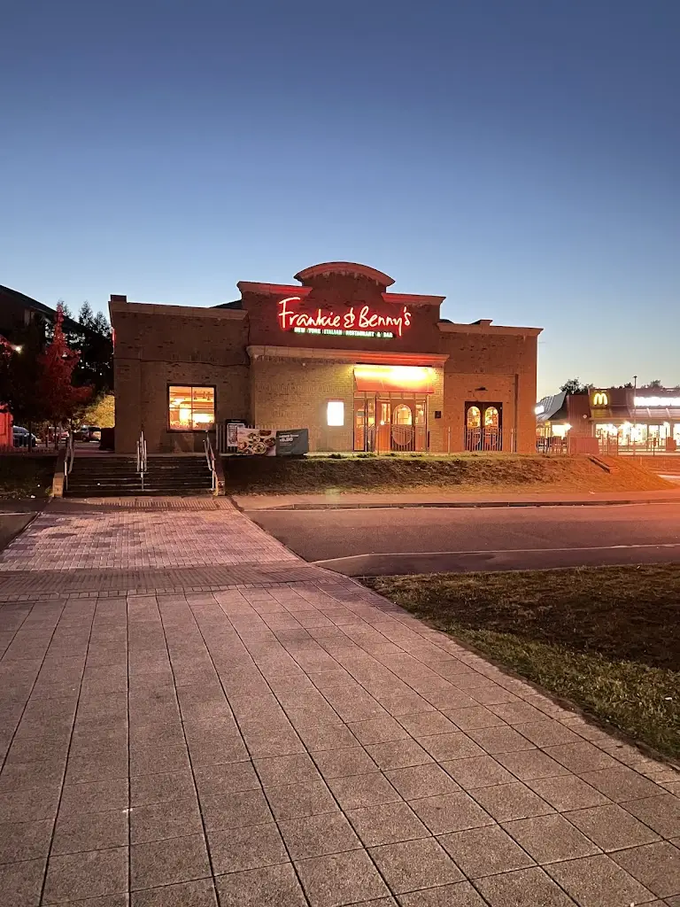 Frankie & Benny's restaurant in Abercanaid