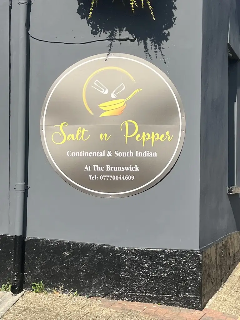 The Brunswick Bar restaurant in Abercanaid