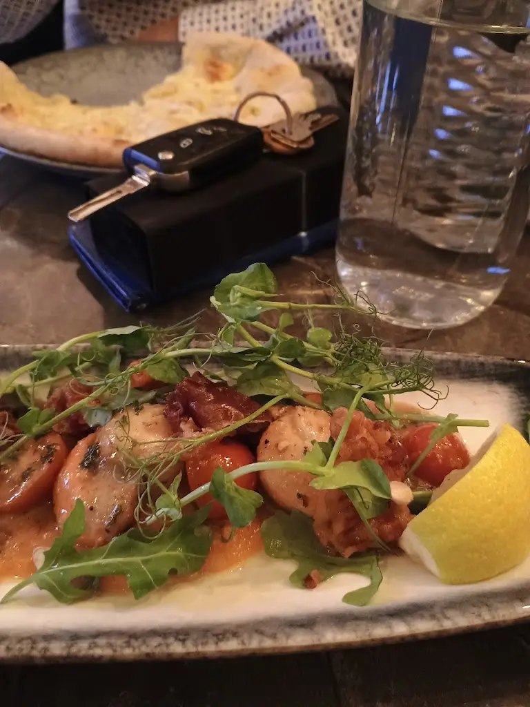 Jackie Locke_La Vecchia Banca_Bishops Cleeve_review