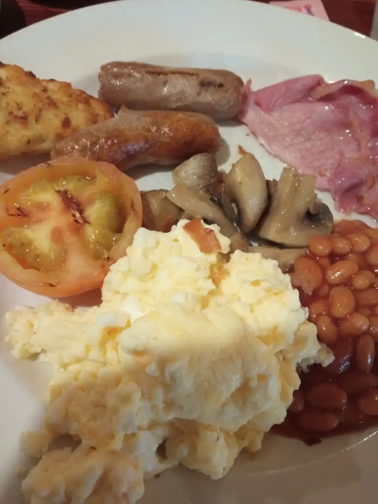 Menu_Pentrebach House Table Table_Abercanaid_imagen_6