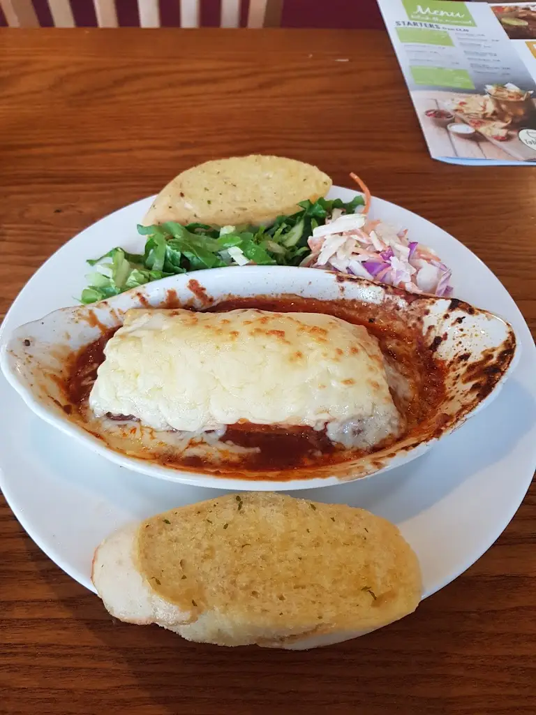 Menu_Pentrebach House Table Table_Abercanaid_imagen_8