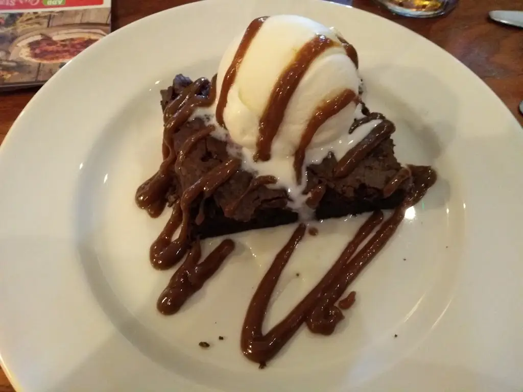 Menu_Pentrebach House Table Table_Abercanaid_imagen_9