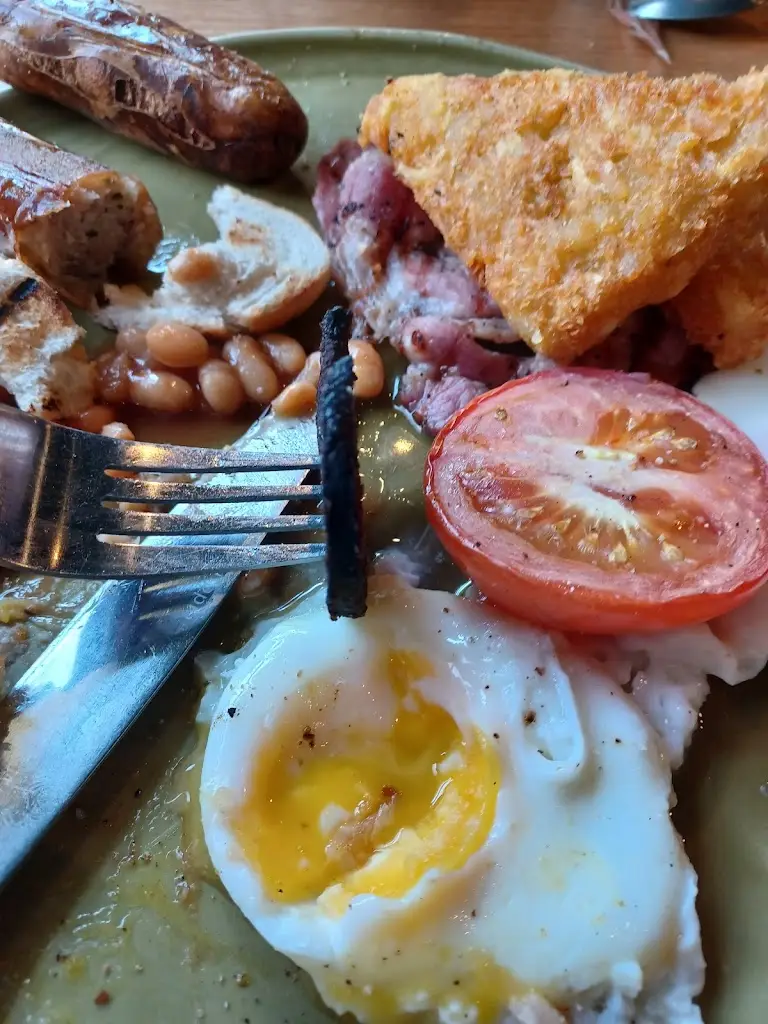 Menu_Rhydycar Harvester_Abercanaid_image_6