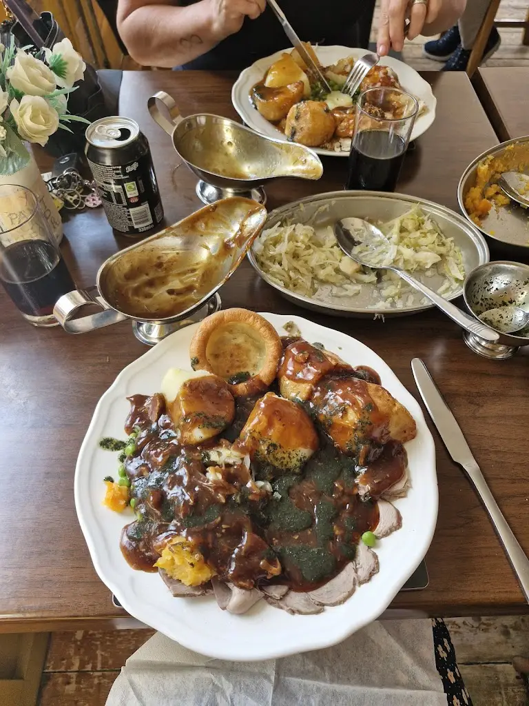 Annmarie O'Connor_Pant Cad Ivor Inn_Abercanaid_review