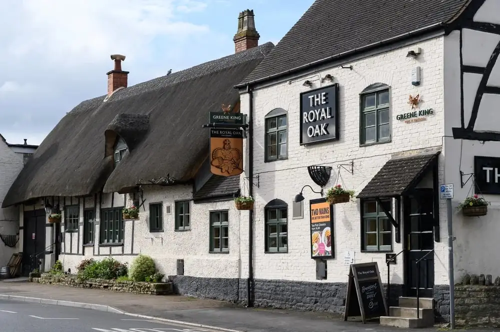 Royal Oak_Bishops Cleeve_slider_image_3