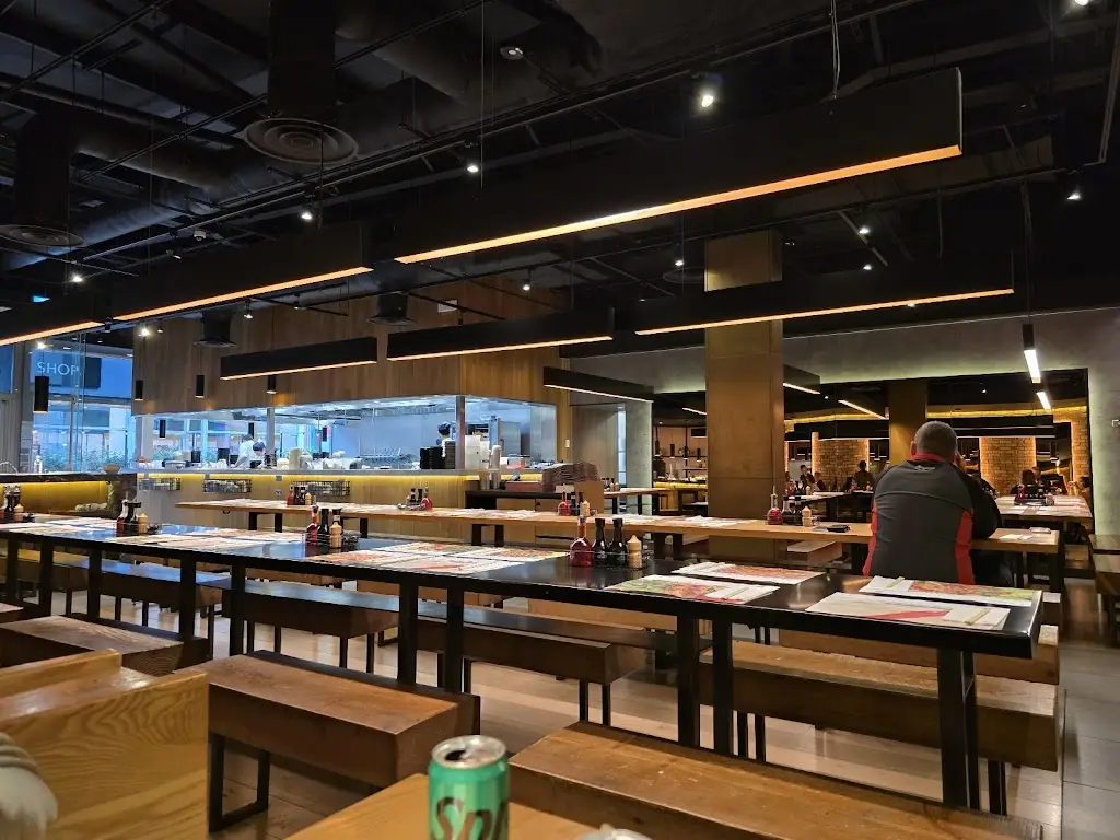 wagamama bridgend designer outlet_Aberkenfig_slider_image_3