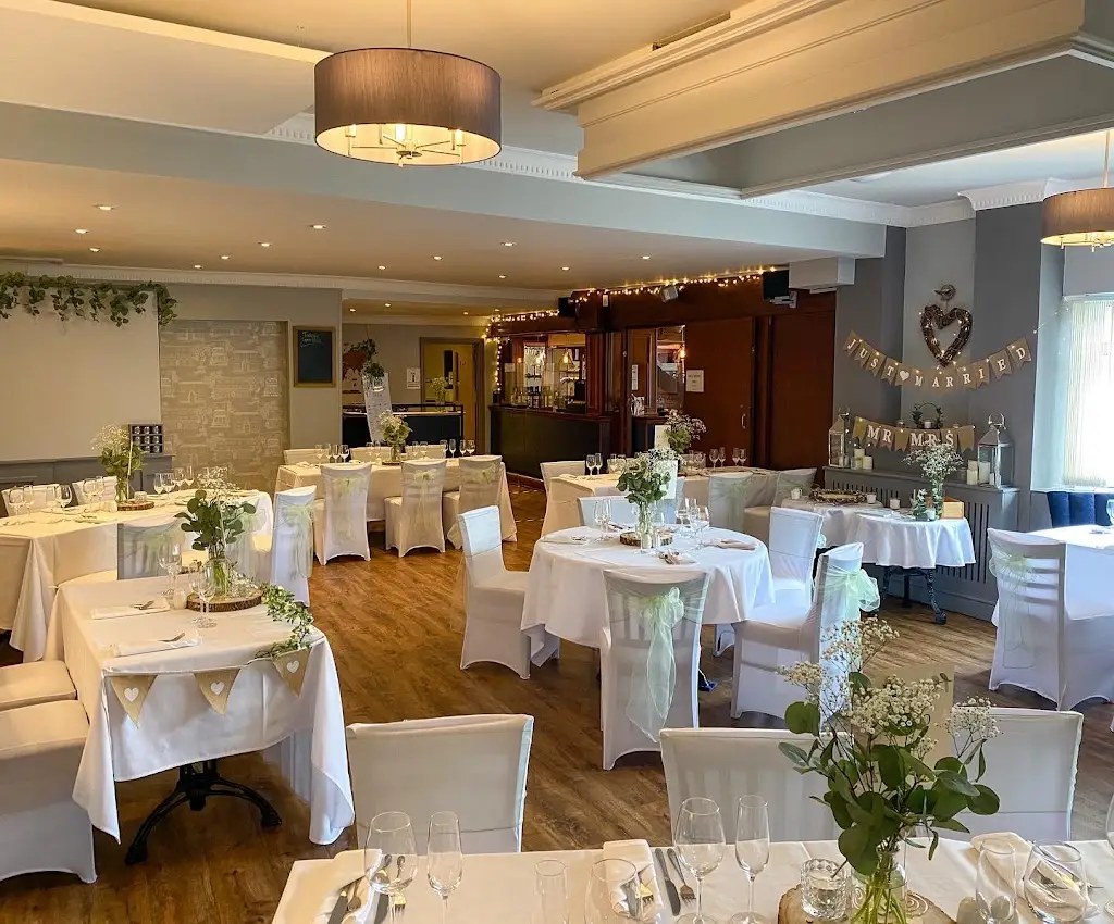 The Caeffatri Restaurant and Bar_Aberkenfig_slider_image_1