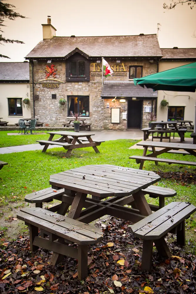 Ty-Risha Alehouse restaurant in Aberkenfig