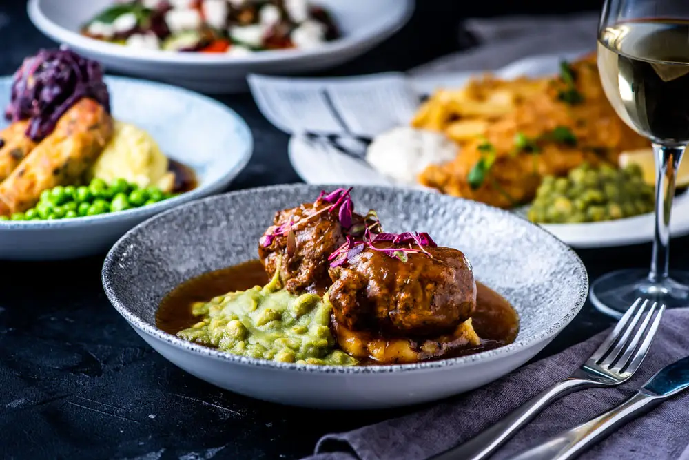 Ty-Risha Alehouse_Aberkenfig_slider_image_2