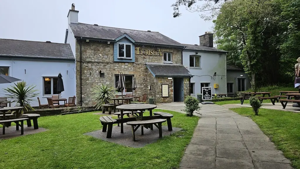 Ty-Risha Alehouse_Aberkenfig_slider_image_3