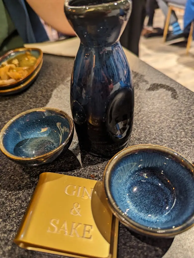 Menu_Gin & Sake Bar and Restaurant_Aberkenfig_imagen_5