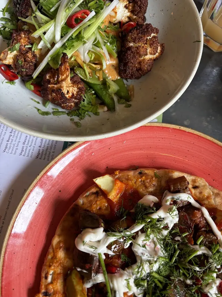 Anna Lewowicka_Portico Lounge_Abergavenny_review