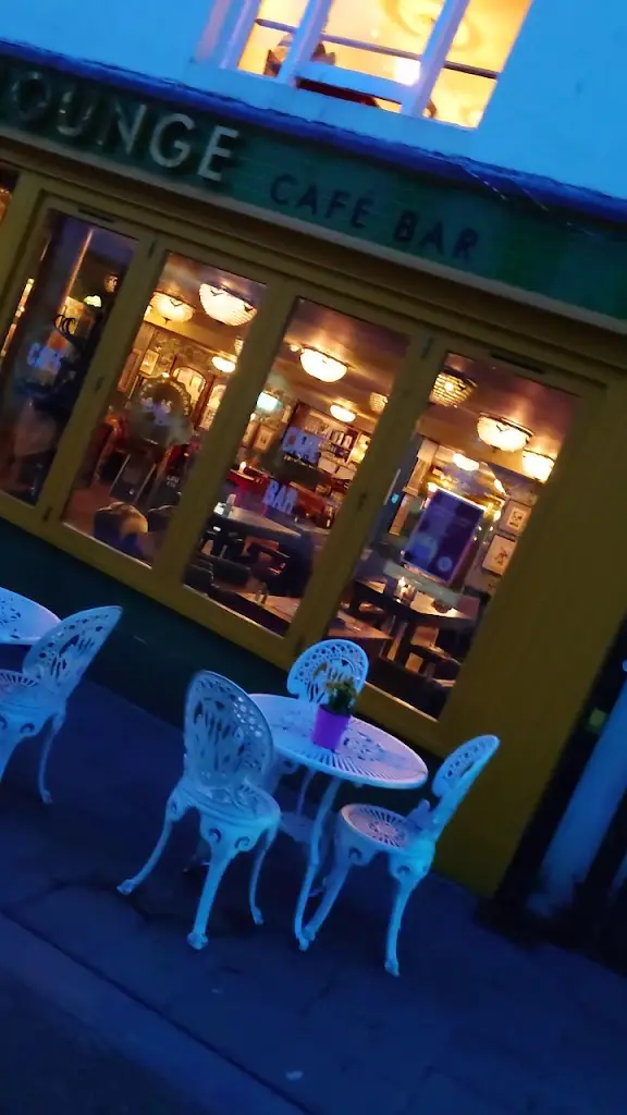 Portico Lounge_Abergavenny_slider_image_2