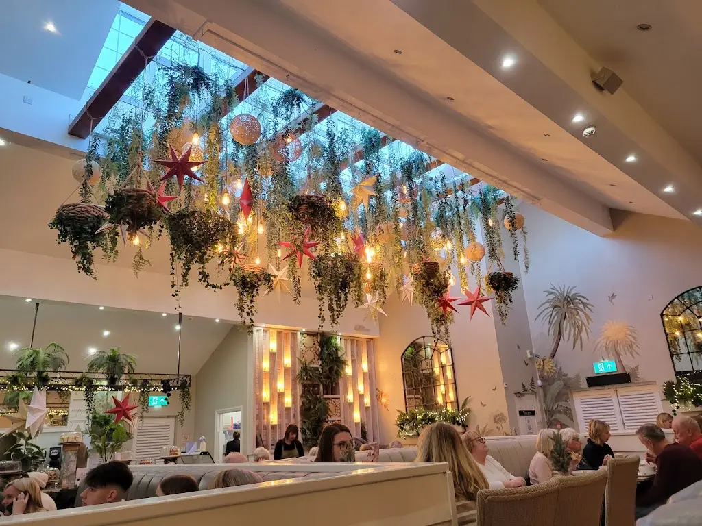 Hannah Hale_Nicholls Botanical Cafe_Abergavenny_review