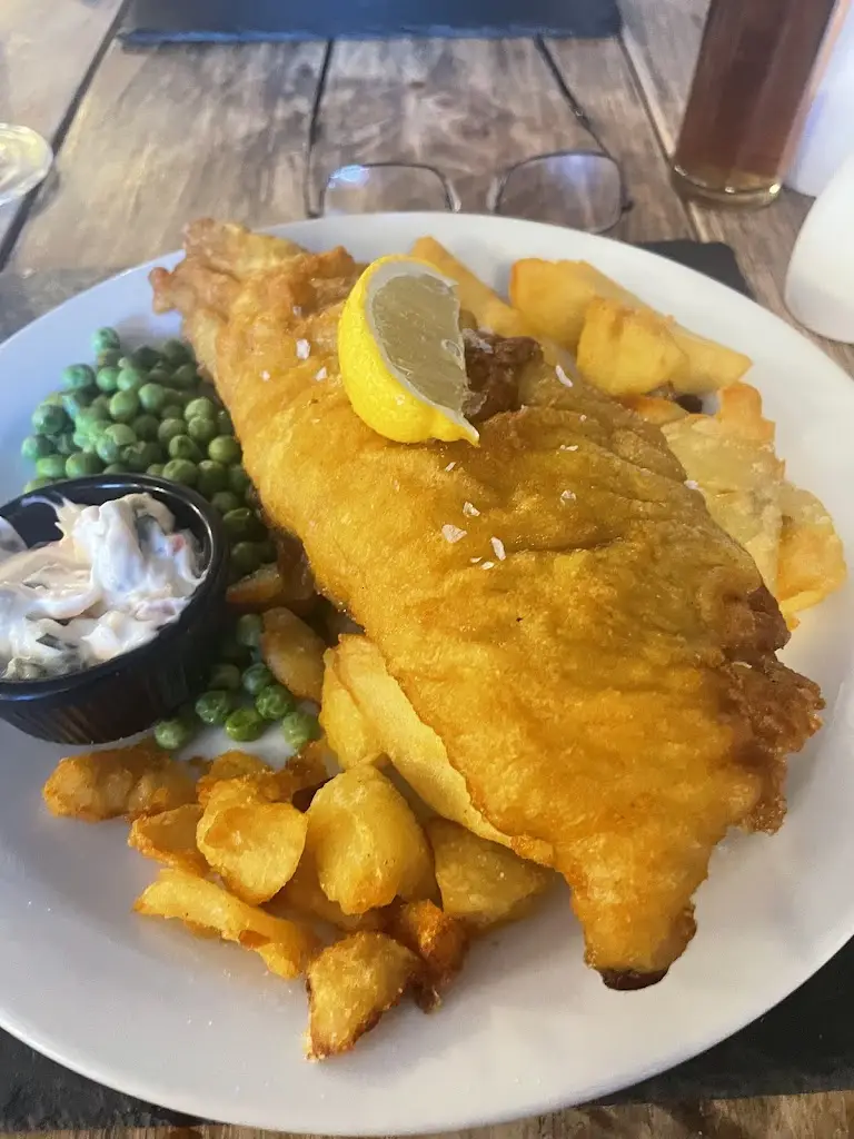 Justin Street_Kings Arms Hotel_Abergavenny_review