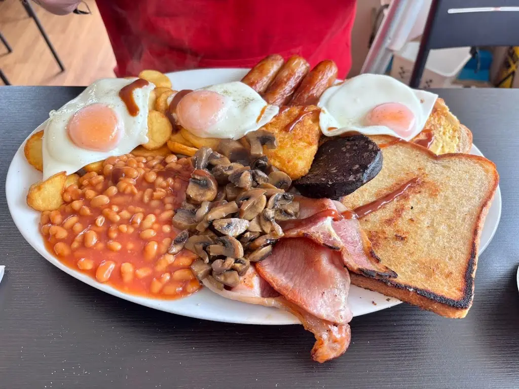 Digger_Ambers Cafe_Beddau_review
