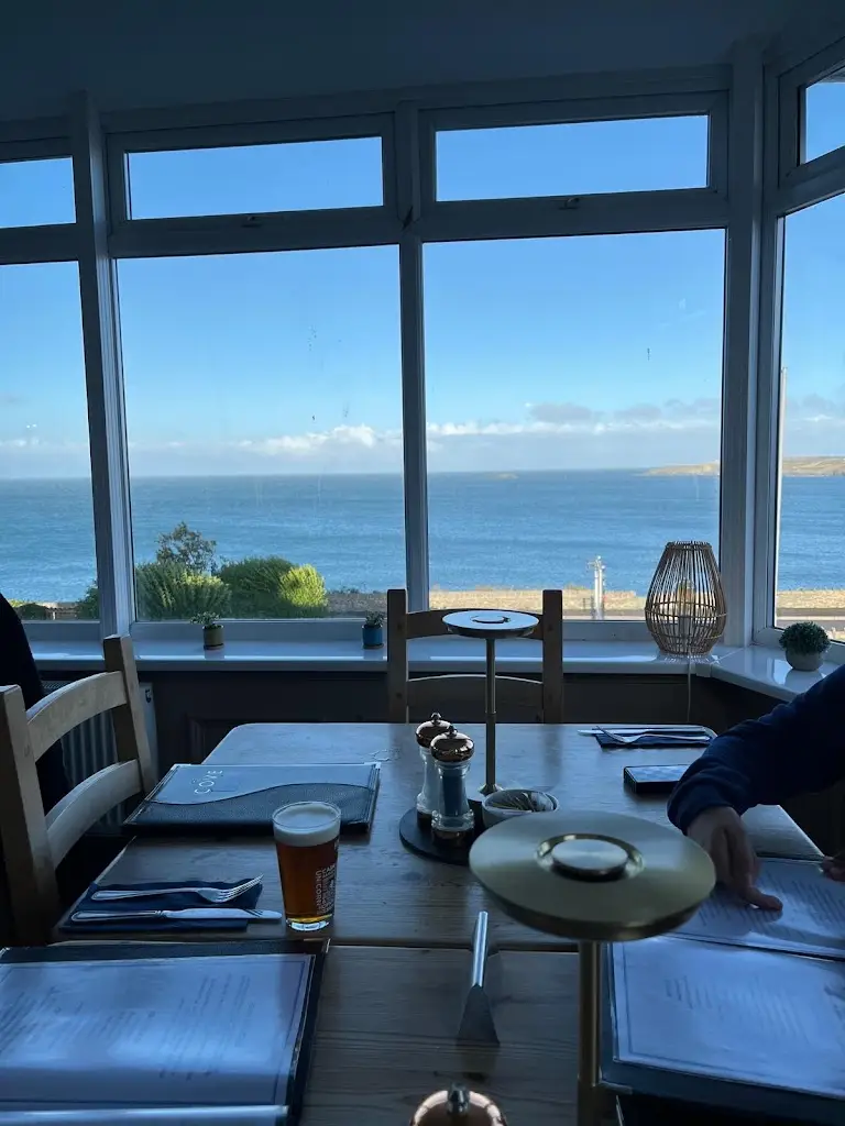 K Q_The Trecastell_Amlwch_review