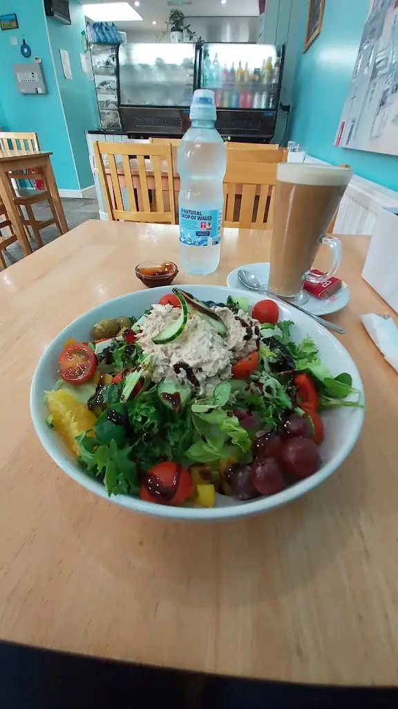 Sue Smith_Blueberries_Amlwch_review