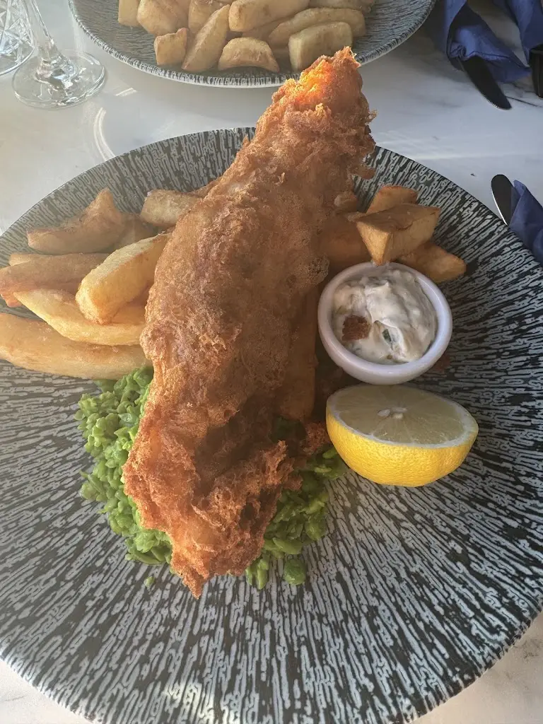 Ibro Tammam_Bay View Restaurant & Bar, Gwesty Gadlys Hotel_Amlwch_review