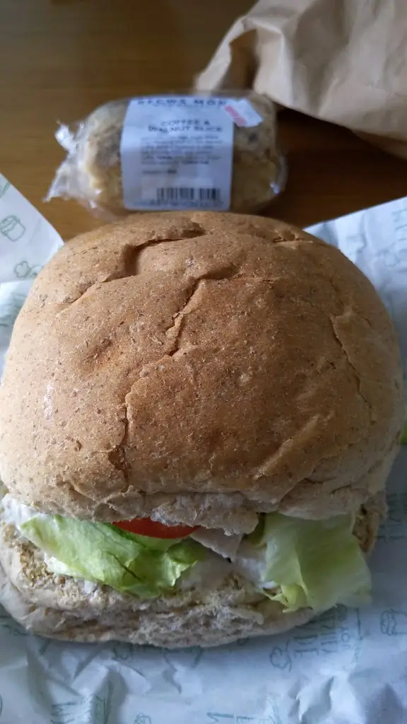 Col Sta_The Golden Crust_Amlwch_review