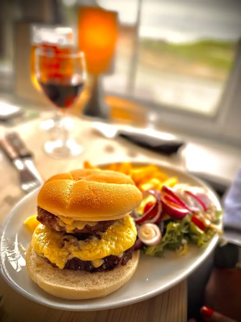 The Kinmel Arms_Amlwch_slider_image_3