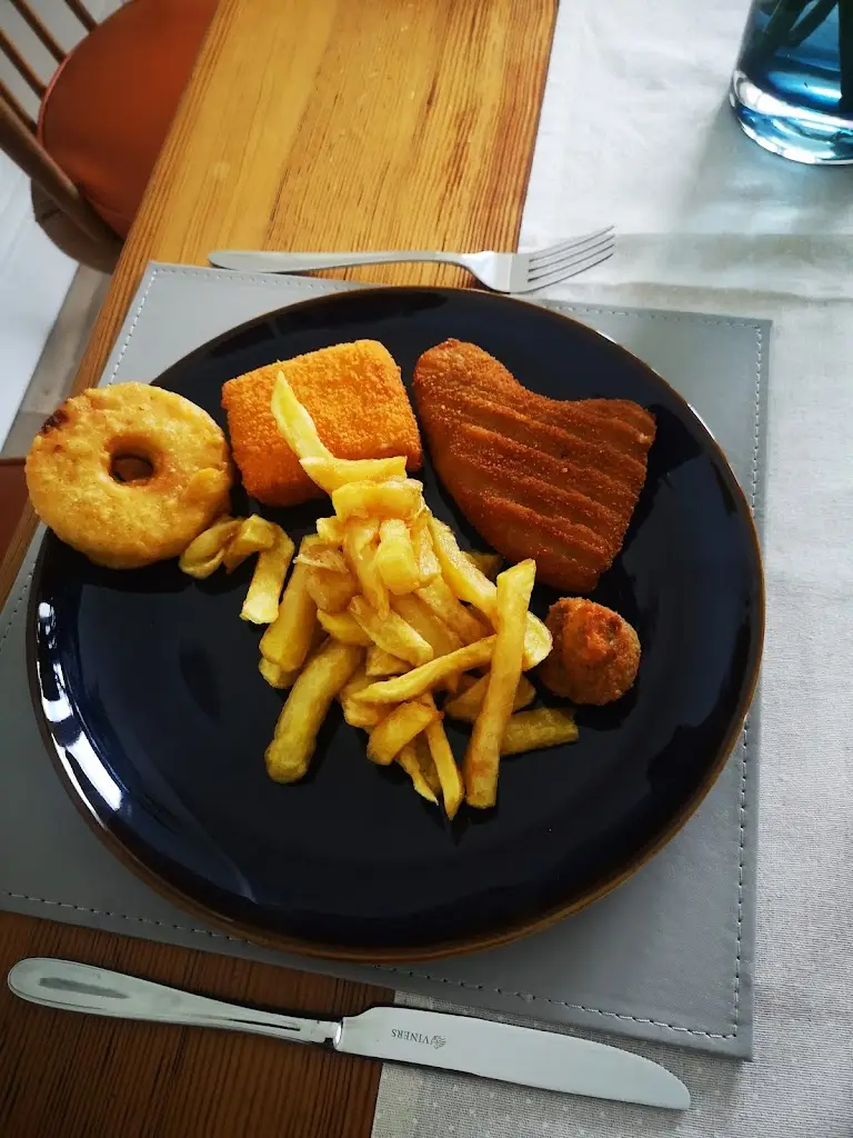 Chantelle Horisberger_Y Wygyr Fish and Chips_Amlwch_review