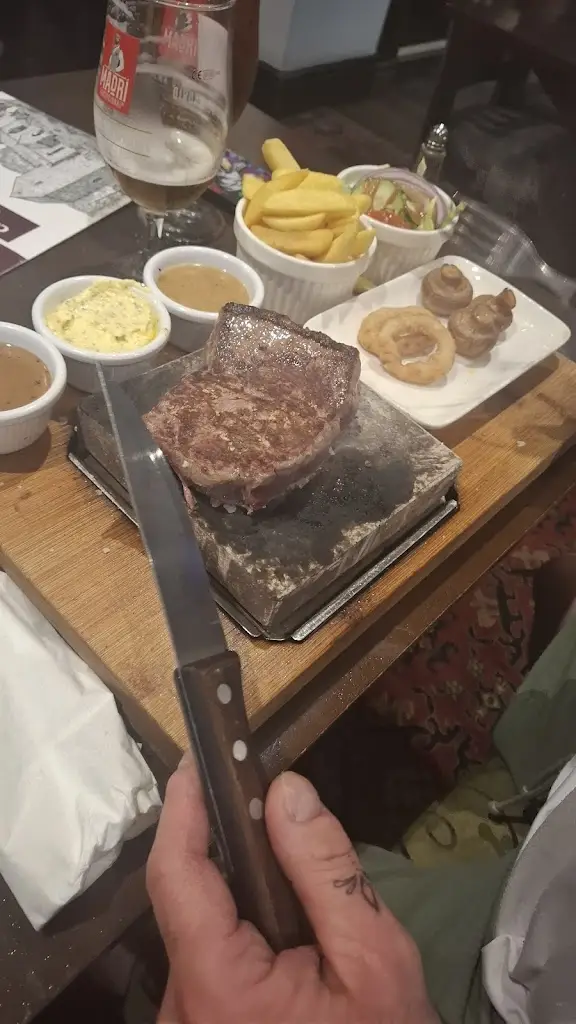 Rhiannon Stone_The Church House Inn_Bedwas_review