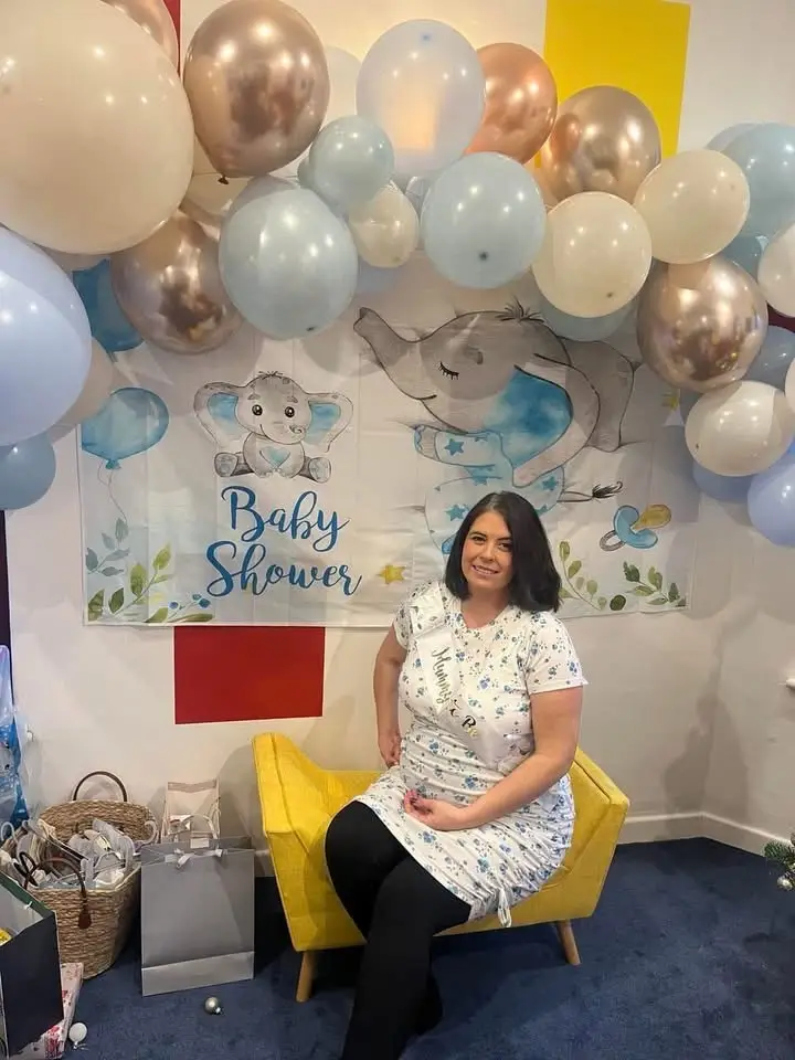 Lynnette Lock_The Rock Y Graig_Bedwas_review