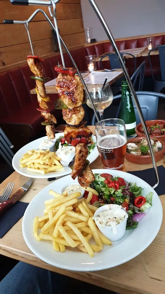 Menu_Beachcomber Bar & Grill_Benllech_image_8