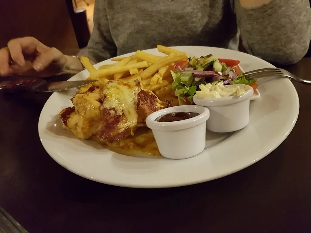 Menu_Beachcomber Bar & Grill_Benllech_image_9