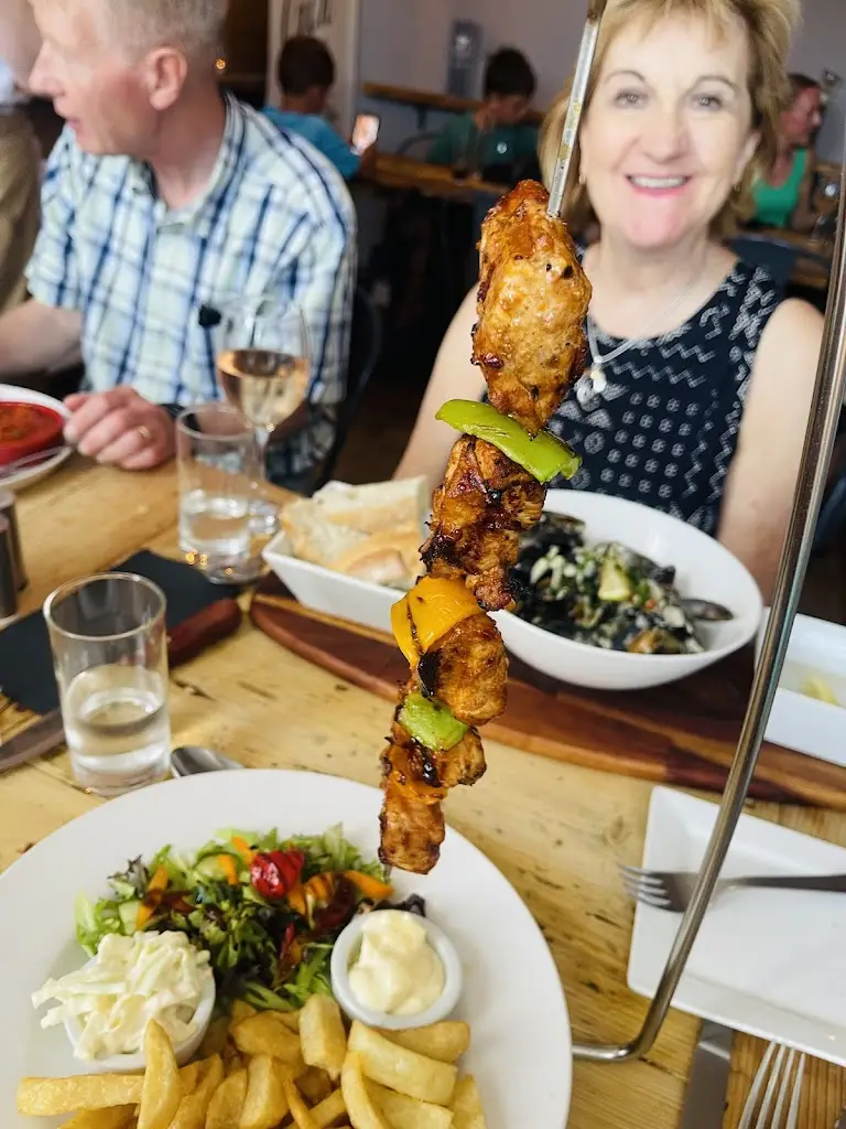 Beachcomber Bar & Grill_Benllech_slider_image_2