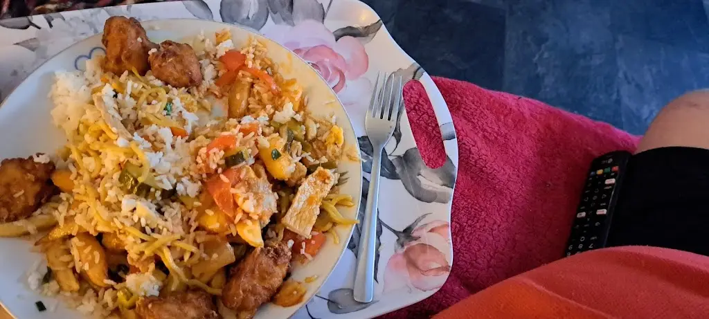 Lady Emma “Candle-DC”_Apple's Kitchen_Abercynon_review