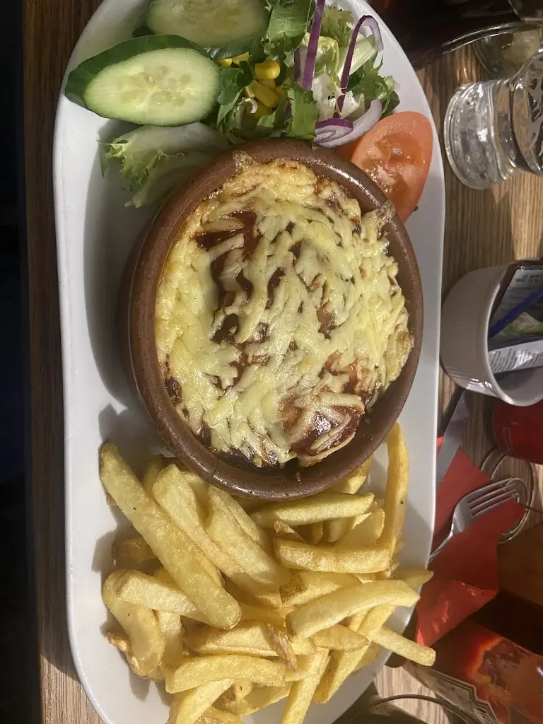 Lucy Williams_The Glantaff Inn_Abercynon_review