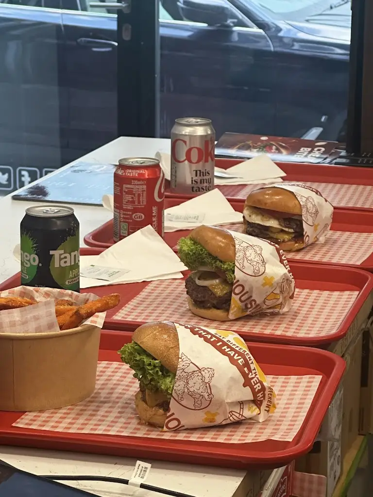 Duvindu Jayathunga_Cheat Bites_Abercynon_review