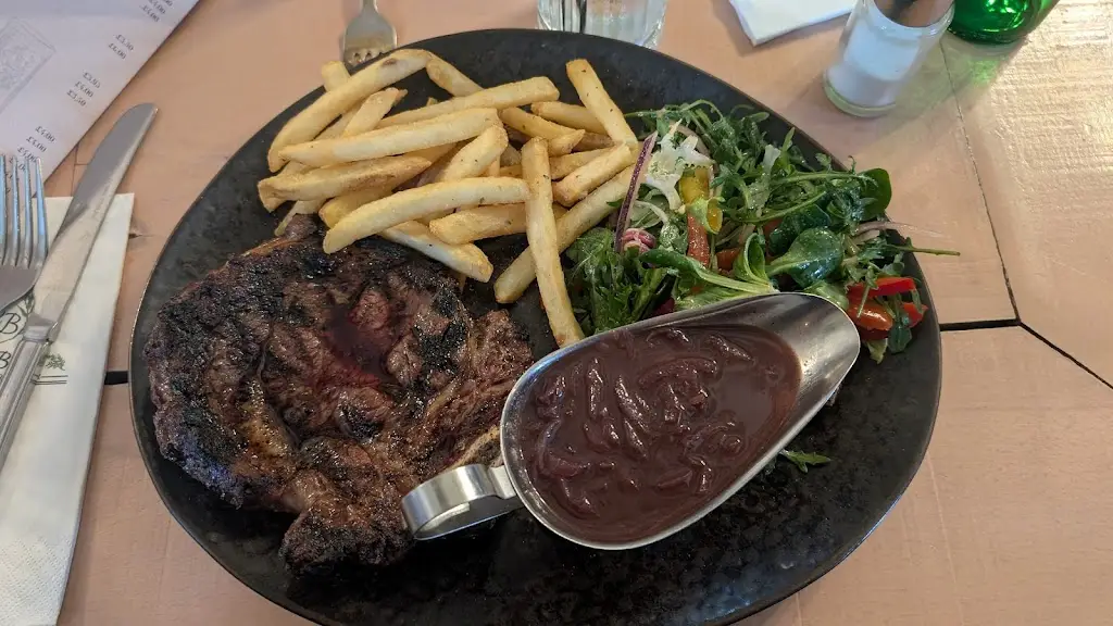 Emma Upchurch_Casa Bianca Pontypridd_Abercynon_recensione