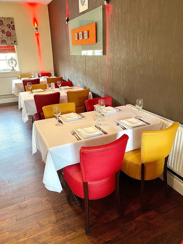 Saffron Lounge (Cheltenham) restaurant in Bishops Cleeve