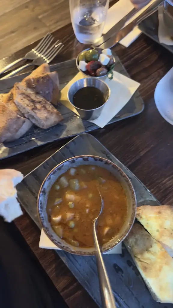Elena Petrovska_Amore Italian Restaurant_Abercynon_review