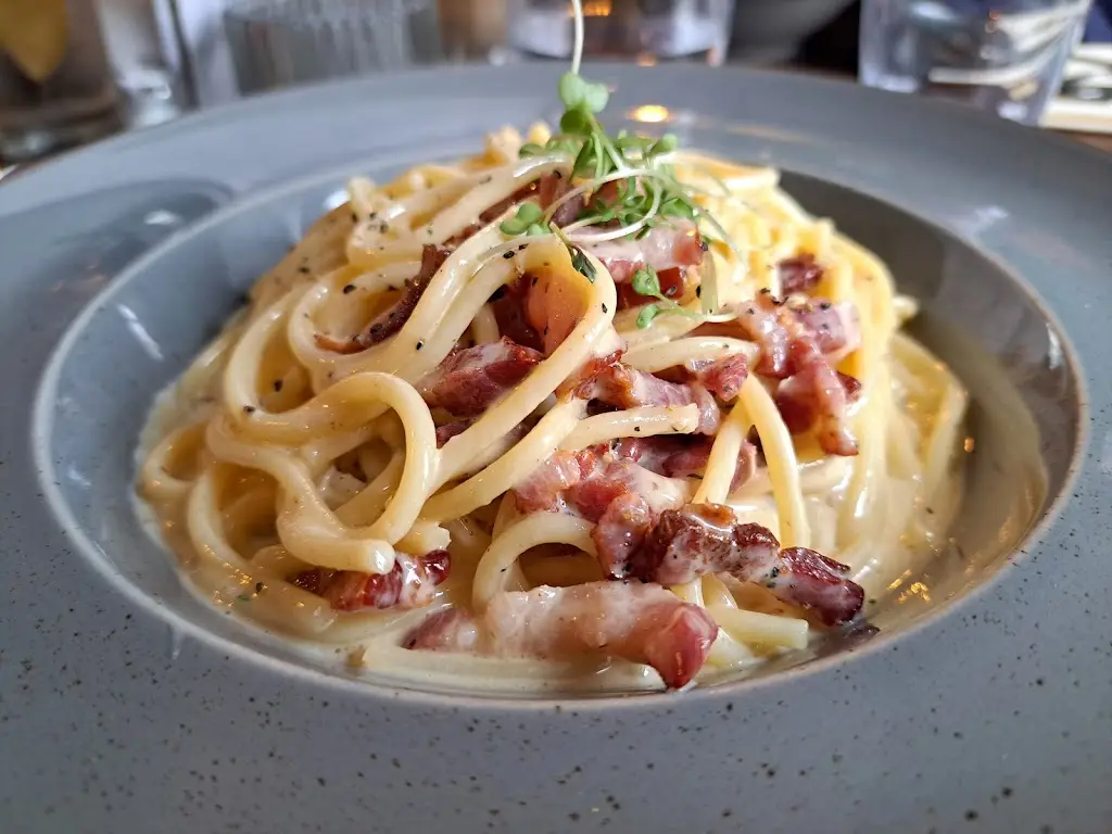 Amore Italian Restaurant_Abercynon_slider_image_3