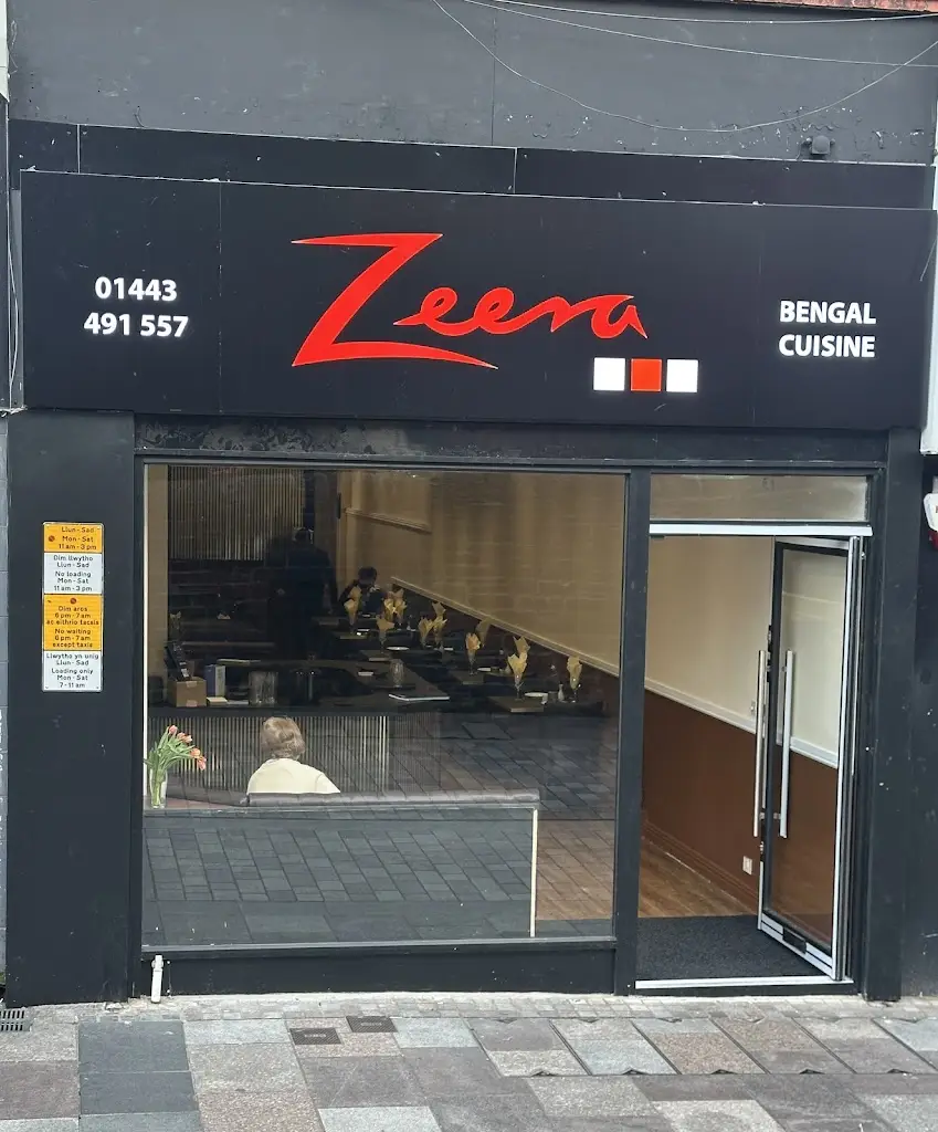 Zeera Restaurant & Takeaway_Abercynon_slider_image_1