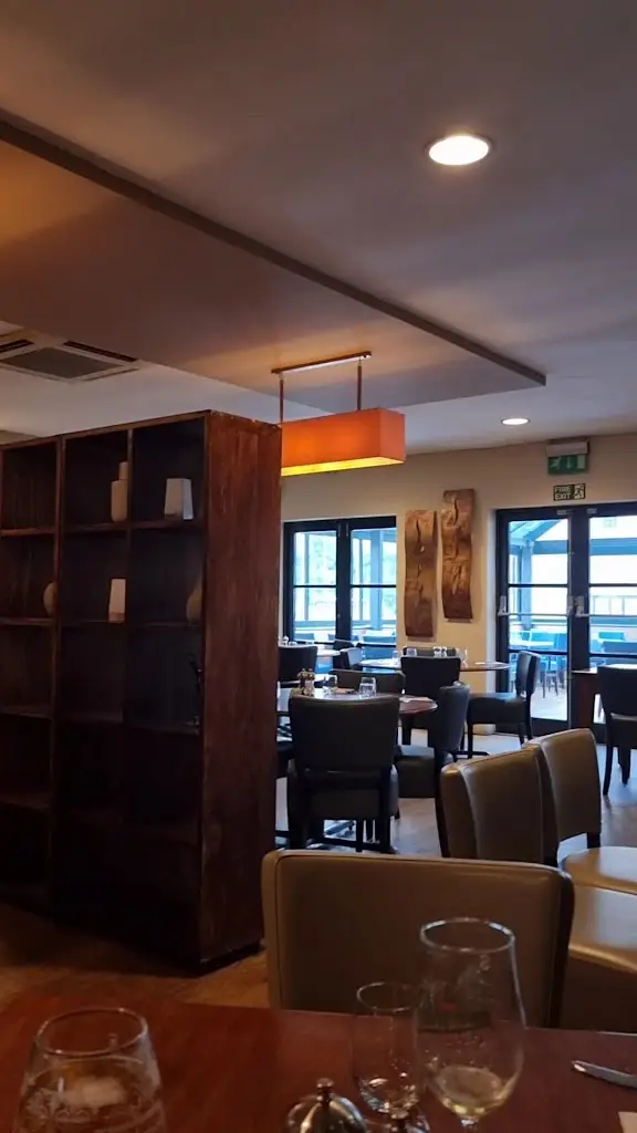 Alfred's Bar & Grill_Abercynon_slider_image_2