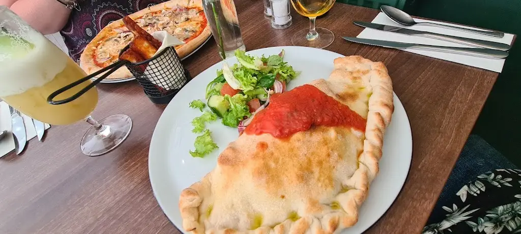 Menu_Bella e Buona Italian Restaurant_Blaenau Gwent_image_7