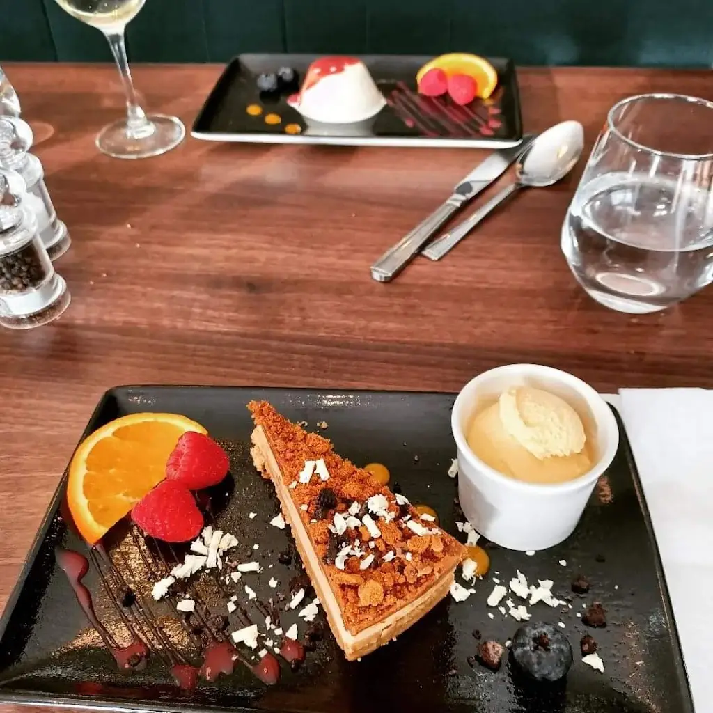 Menu_Bella e Buona Italian Restaurant_Blaenau Gwent_image_9